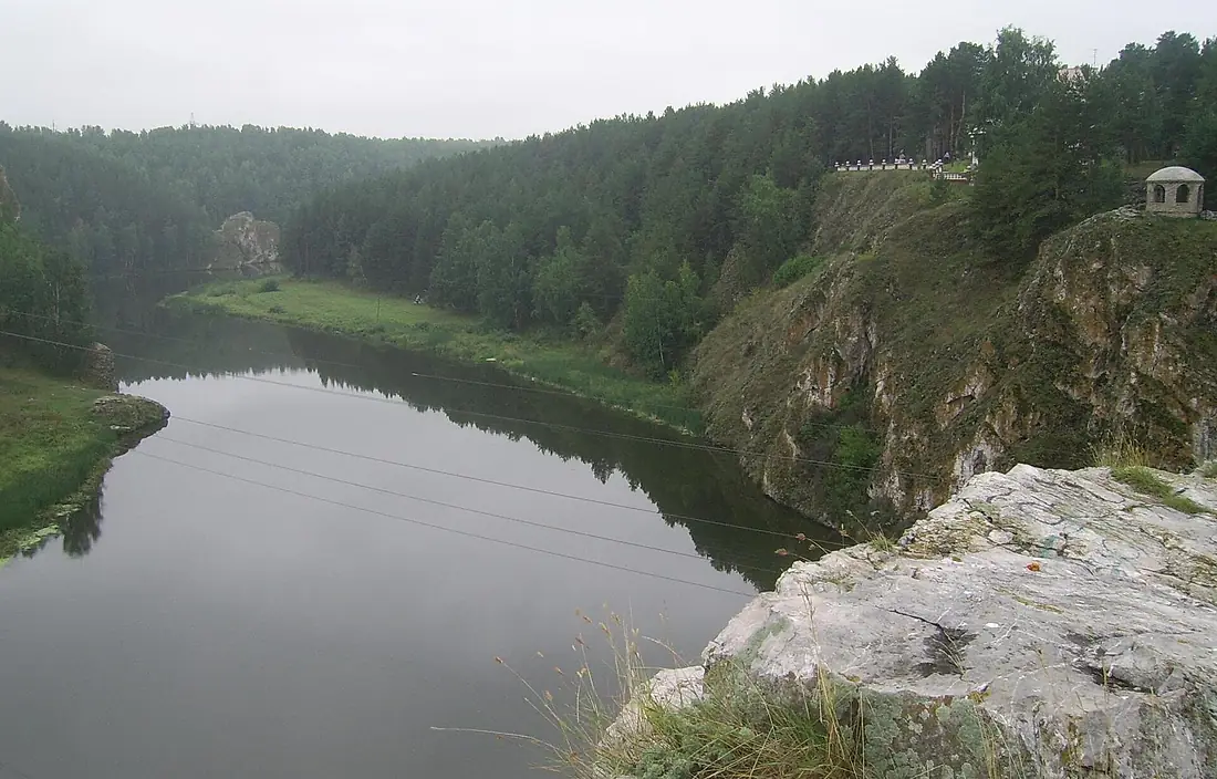Iset - view from Three Caves (right)