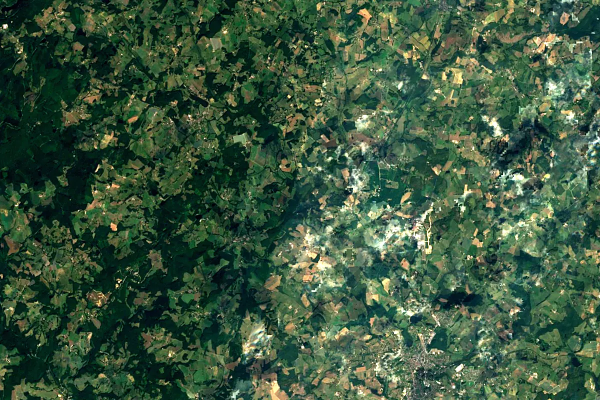 Isle: satellite view of the source