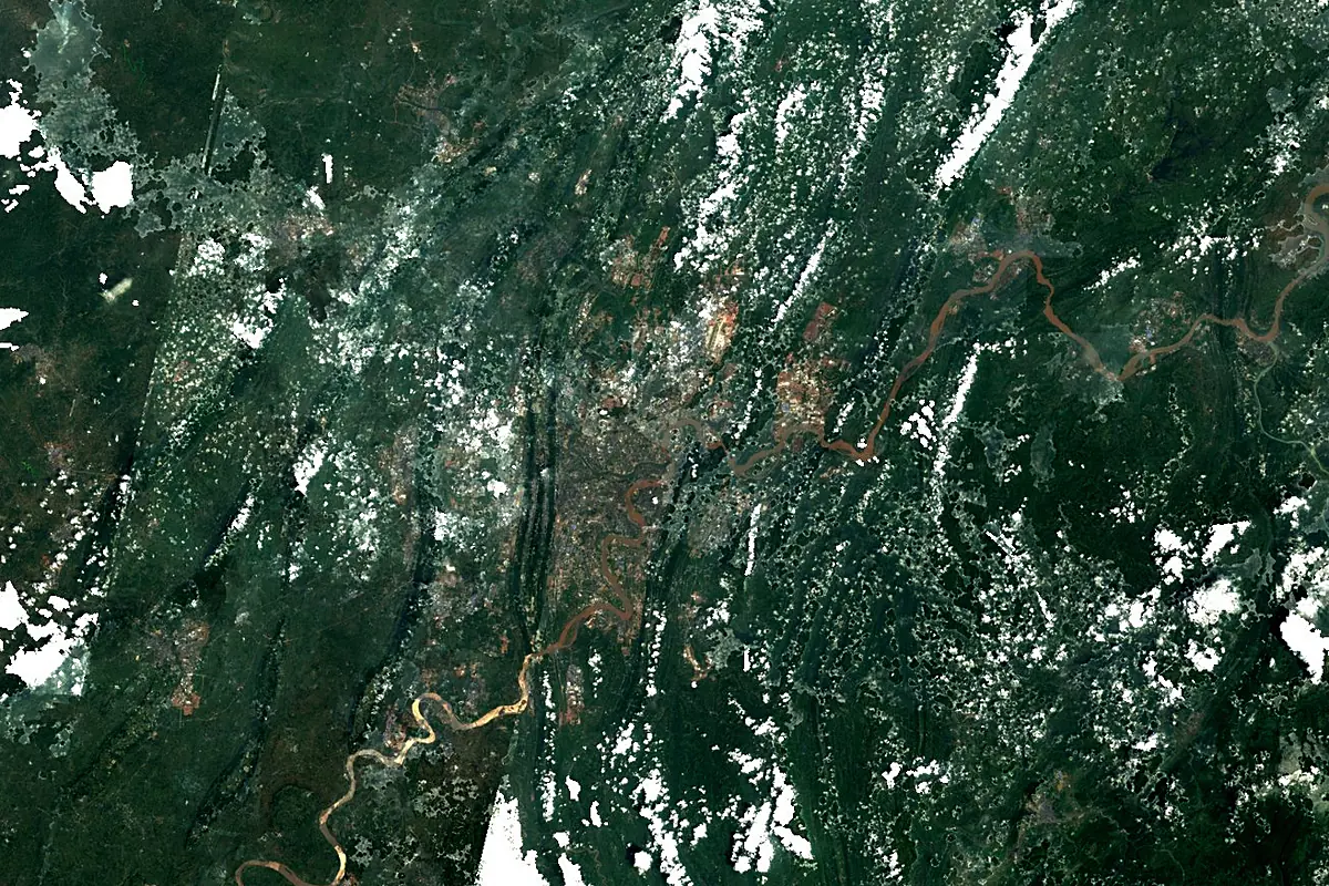 Jialing River: satellite view of the mouth