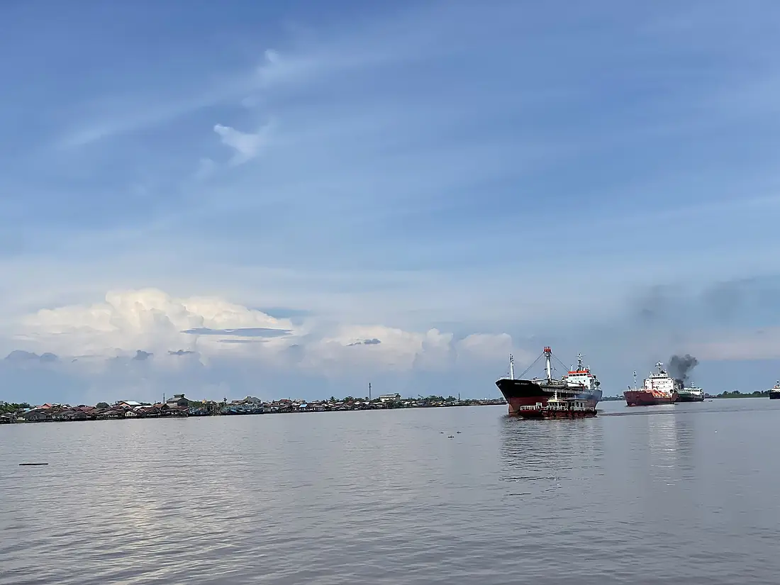 Ships on Kapuas River