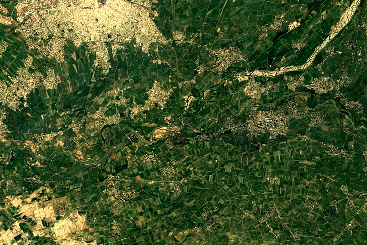 Kara Darya: satellite view of the mouth