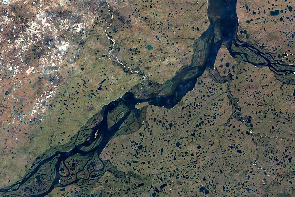 Khatanga: satellite view of the mouth