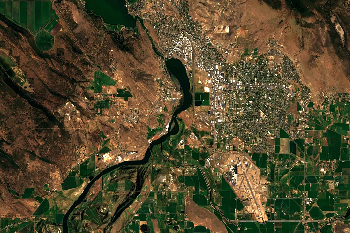 Klamath River: satellite view of the source