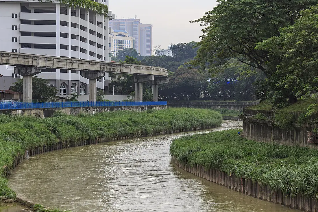 Kuala Lumpur Malaysia Sungai-Klang-01