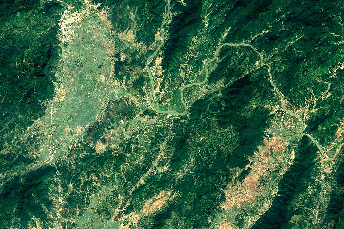 Kok River: satellite view of the mouth