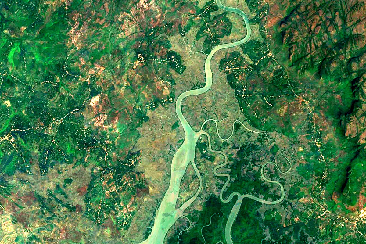 Konkouré River: satellite view of the mouth