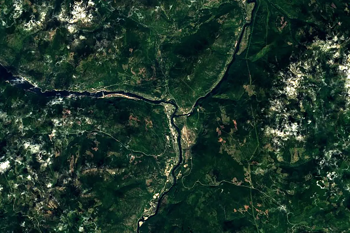 Kootenay River: satellite view of the mouth