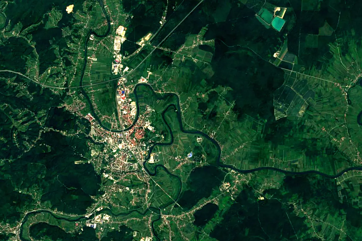 Korana: satellite view of the mouth