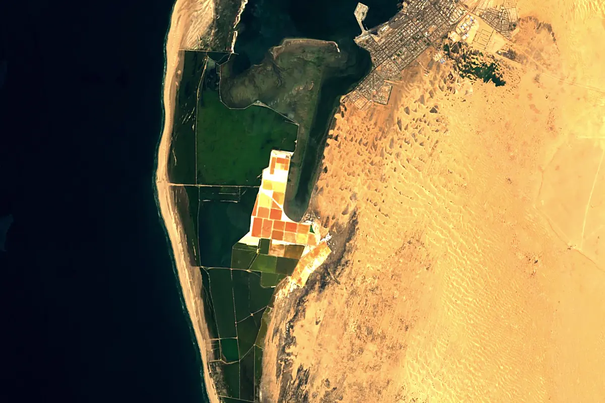 Kuiseb River: satellite view of the mouth