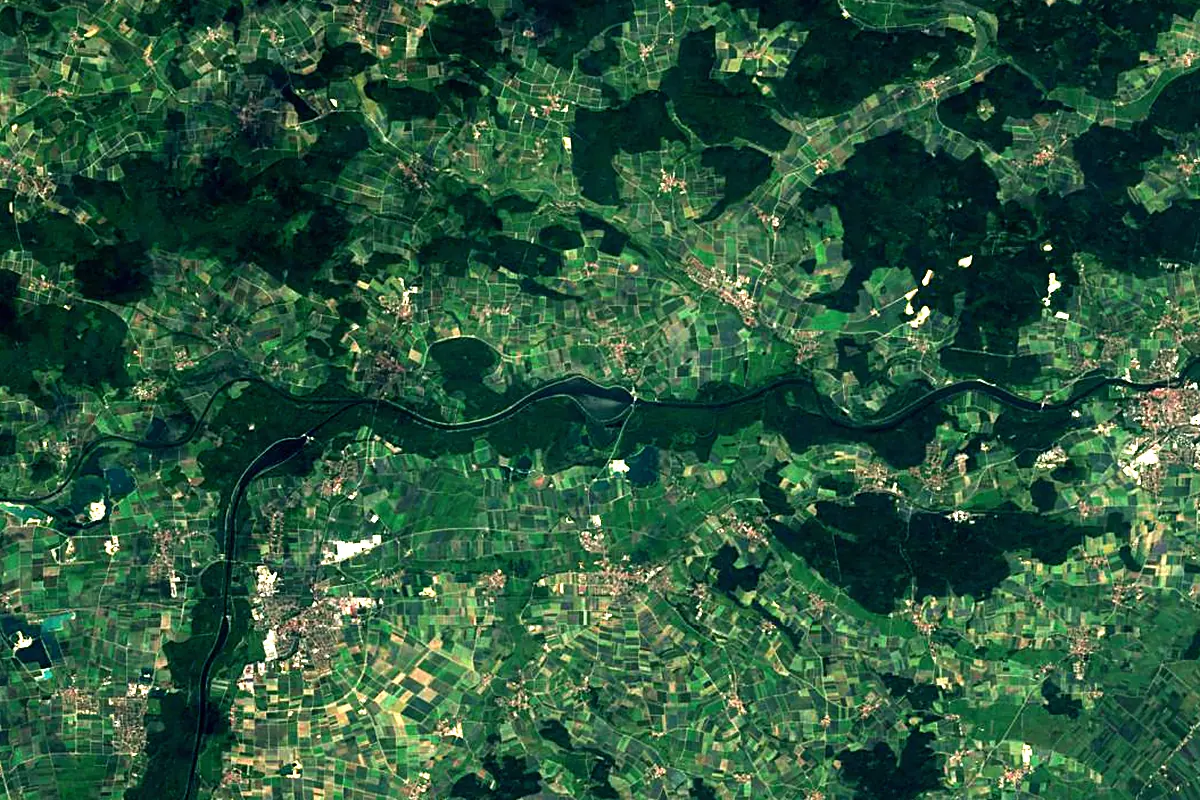 Lech: satellite view of the mouth