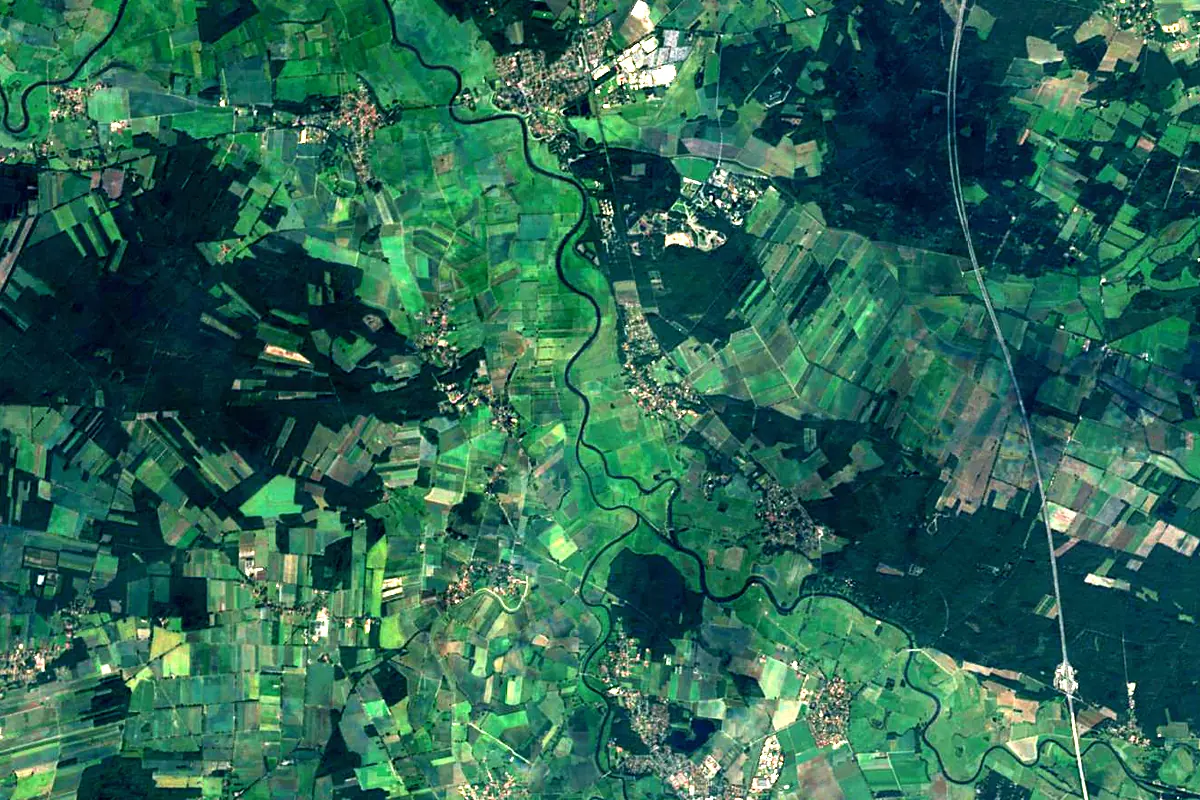 Leine: satellite view of the mouth