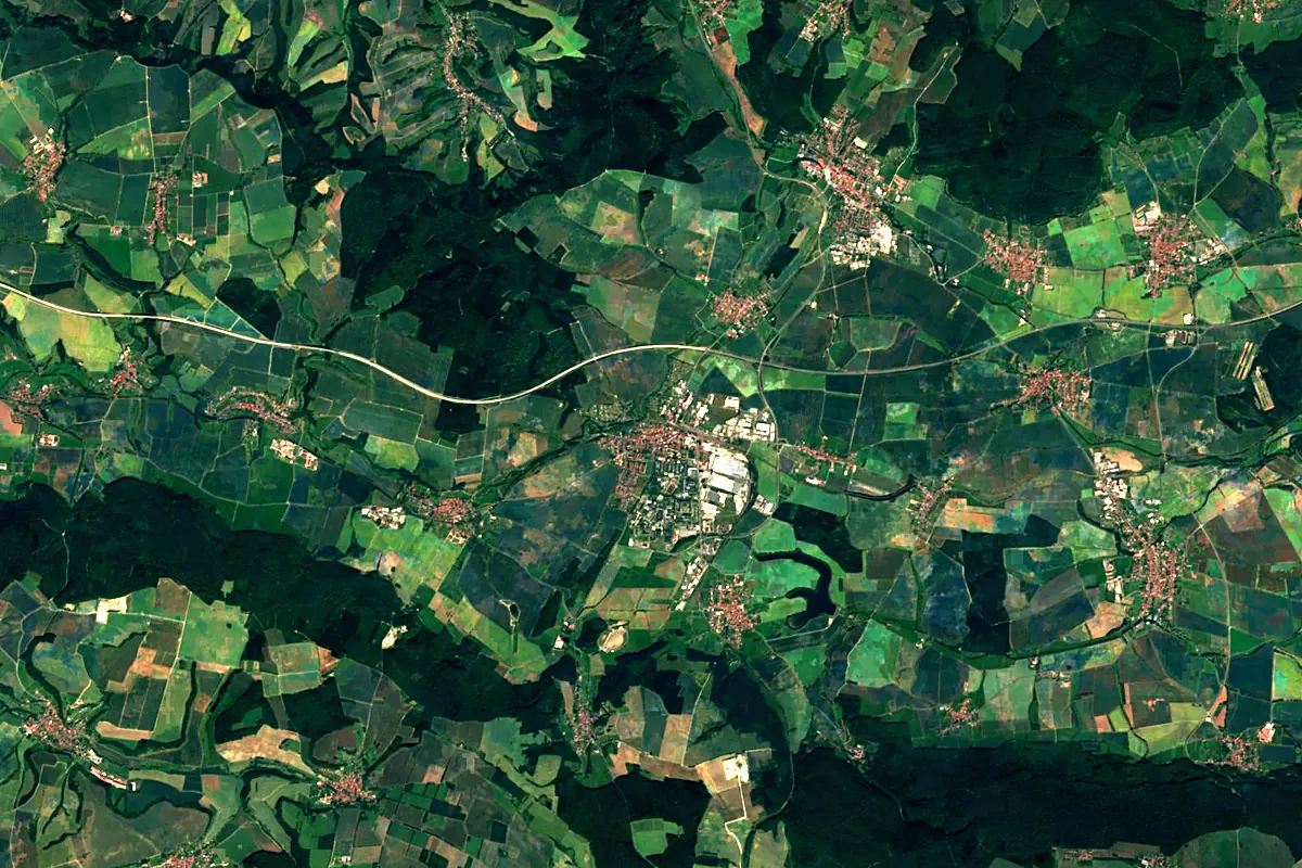 Leine: satellite view of the source