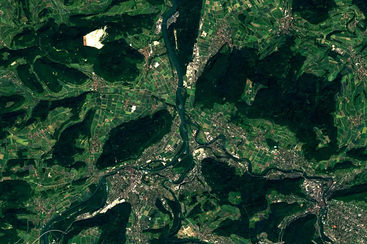 Limmat: satellite view of the mouth