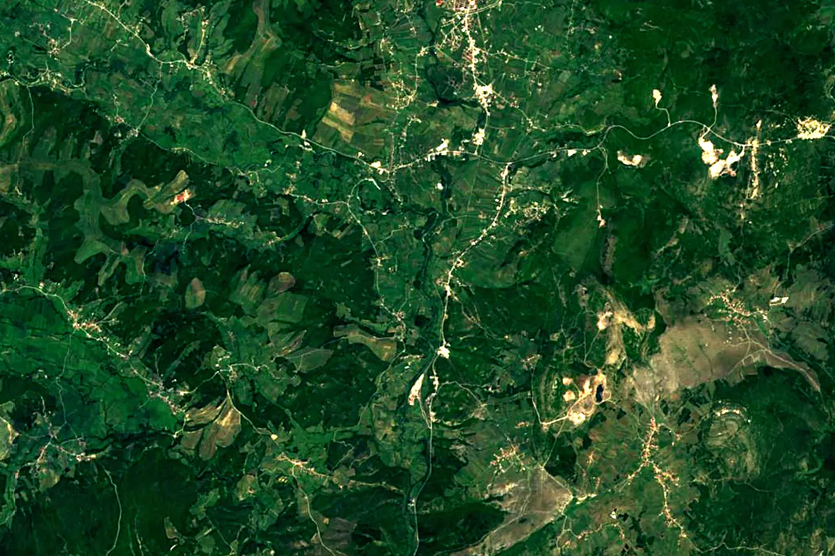 Lumbardhi Pejës: satellite view of the mouth
