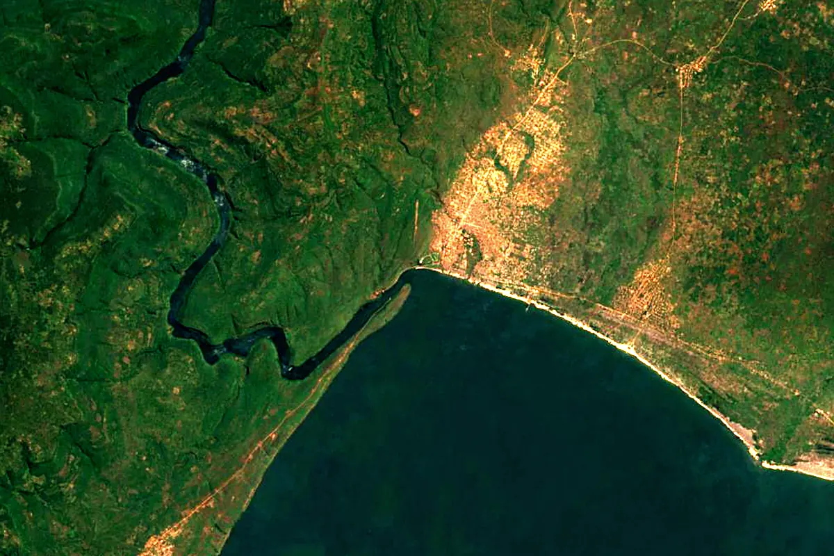 Luvua River: satellite view of the source