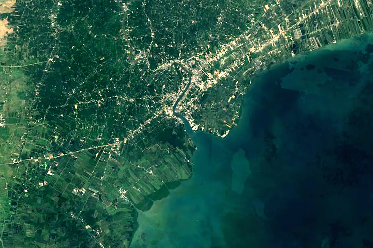 Mae Klong: satellite view of the mouth