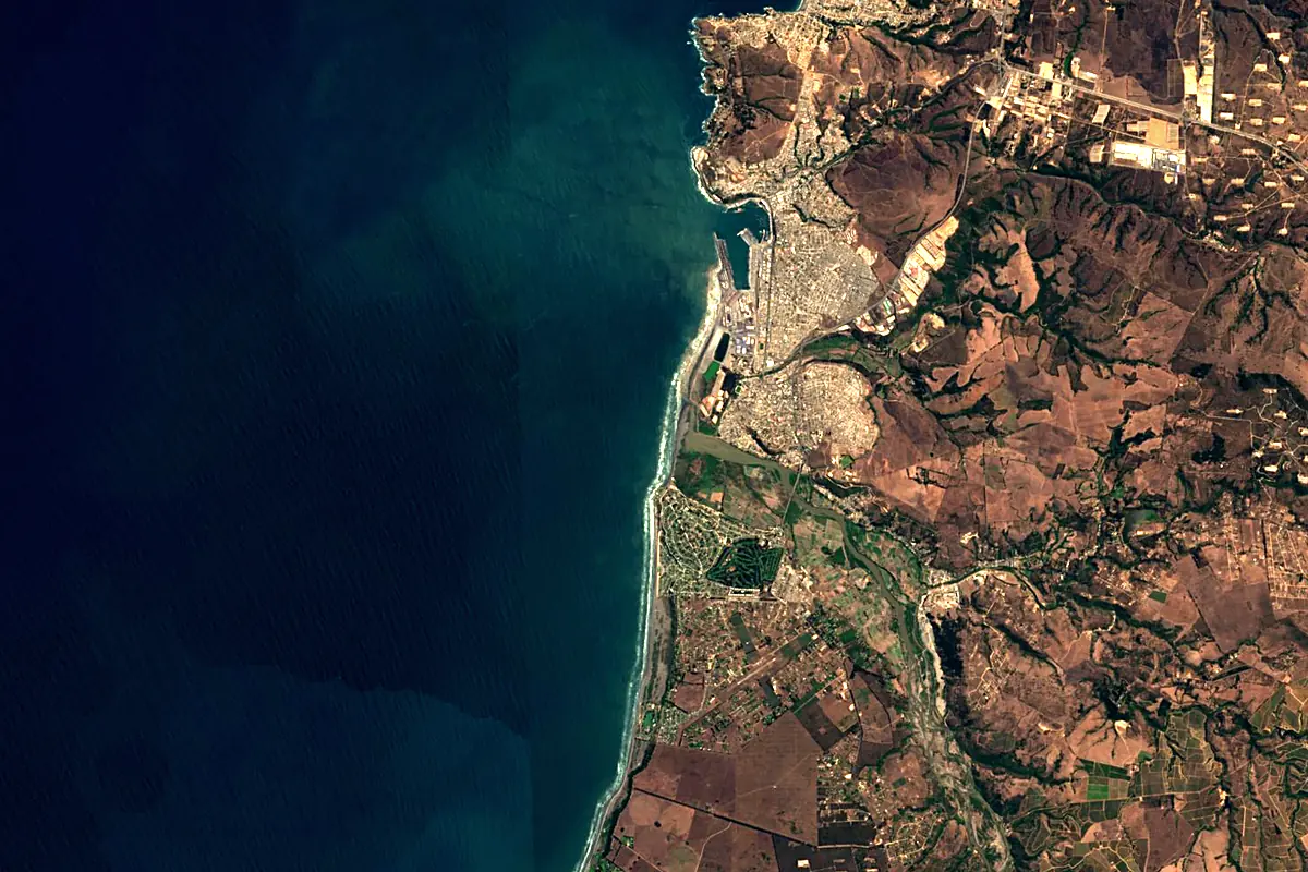 Maipo River: satellite view of the mouth