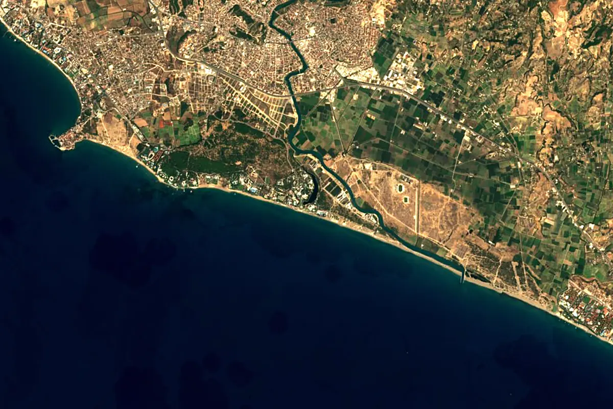 Manavgat River: satellite view of the mouth