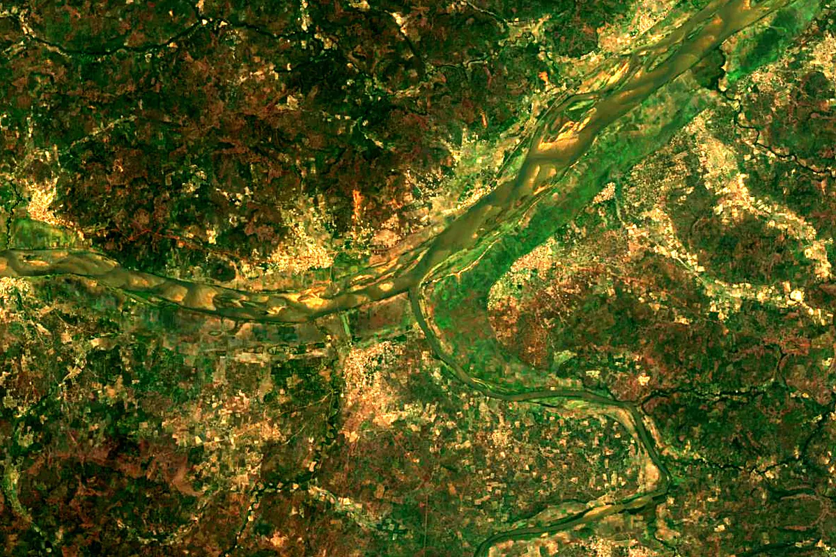 Milo River: satellite view of the mouth