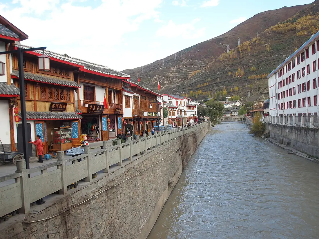 岷江畔 - Minjiang Riverside - 2011.10 - panoramio