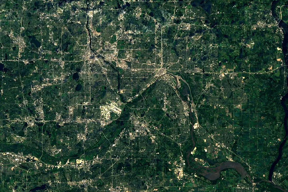 Minnesota River: satellite view of the mouth