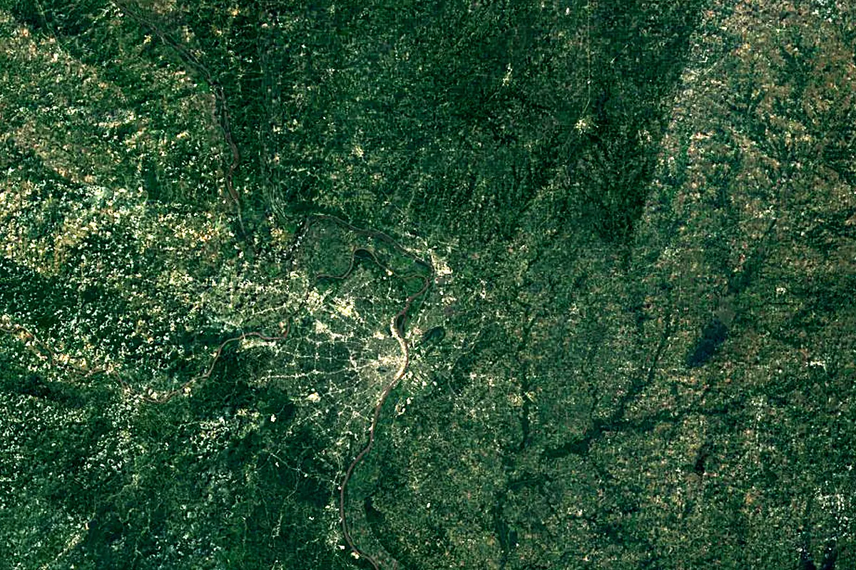 Missouri River: satellite view of the mouth