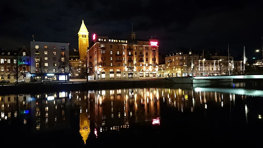 Norrköping och Motala ström i mörker