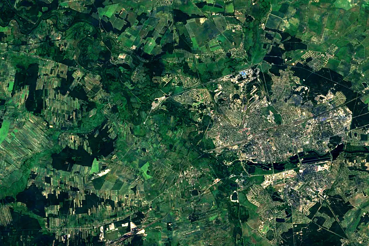 Mukhavets River: satellite view of the mouth