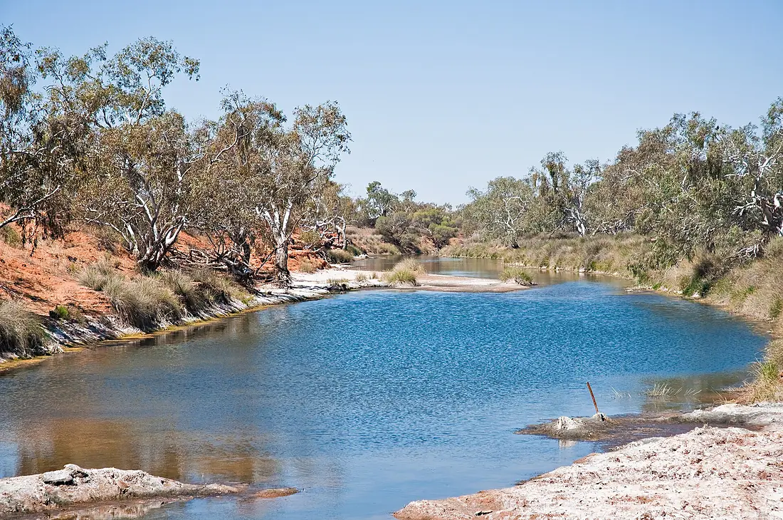 Gone Driveabout 13, Murchison River at Ballinyoo Bridge, Western Australia, 24 Oct. 2010 - Flickr - PhillipC
