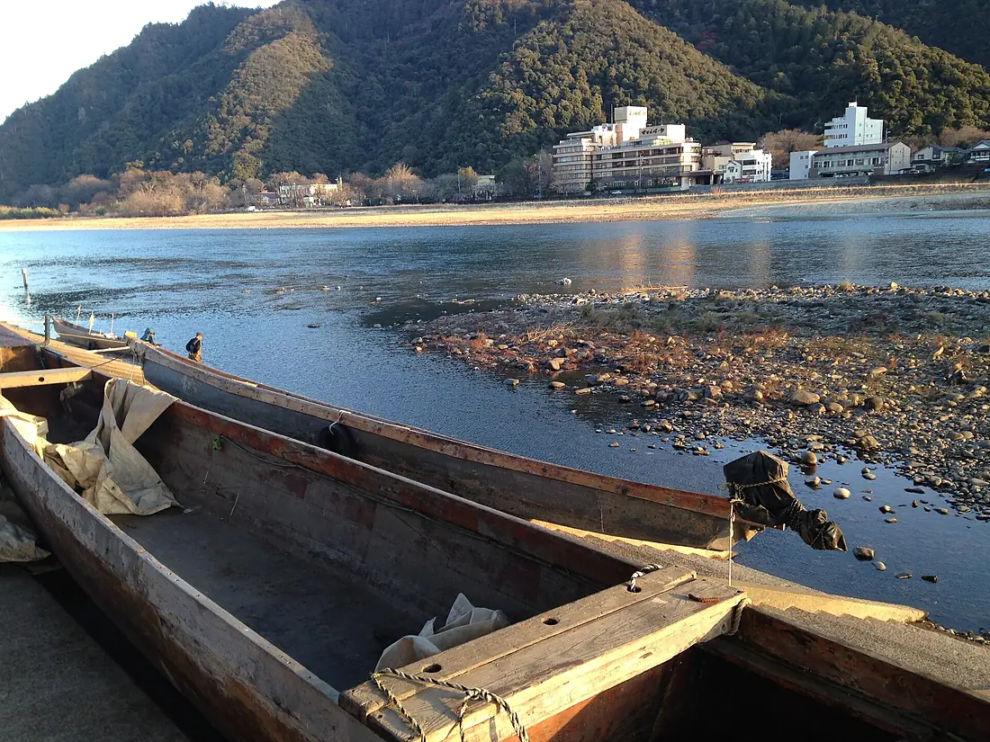 "Ubune" in Nagaragawa River and Mount Kinkazan