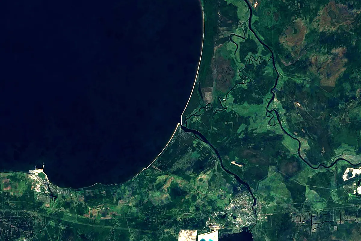 Narva: satellite view of the mouth