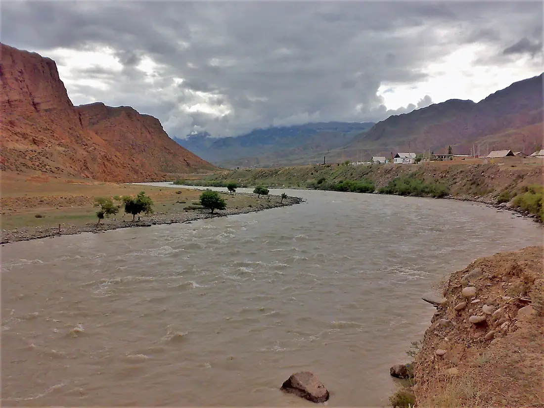 Naryn river