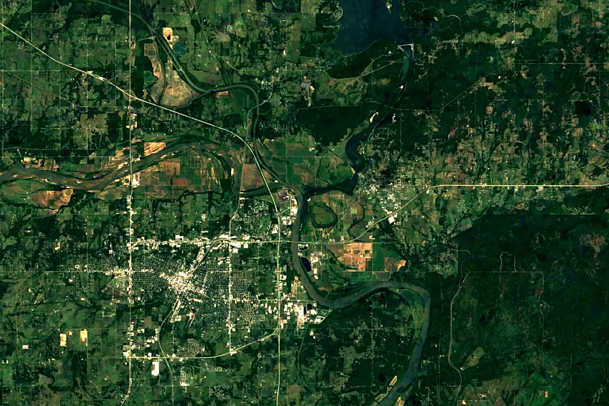 Neosho River: satellite view of the mouth