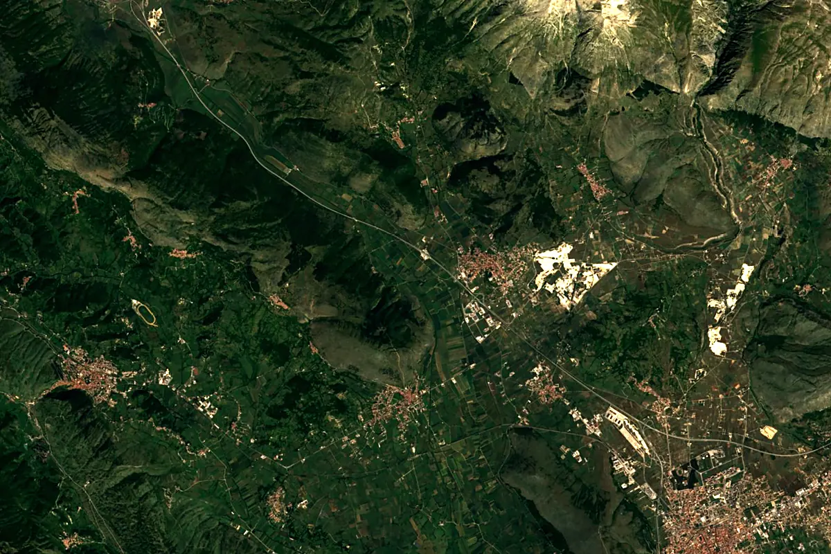 Nera: satellite view of the source