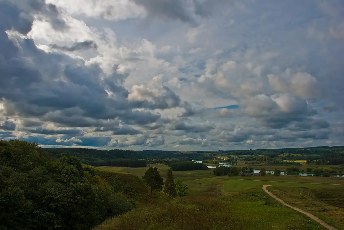 Neris valley from Kernave, Lithuania, Sept. 2008 - Flickr - PhillipC