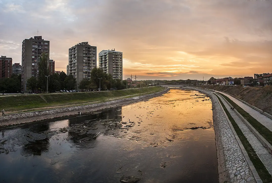 Nišava kej