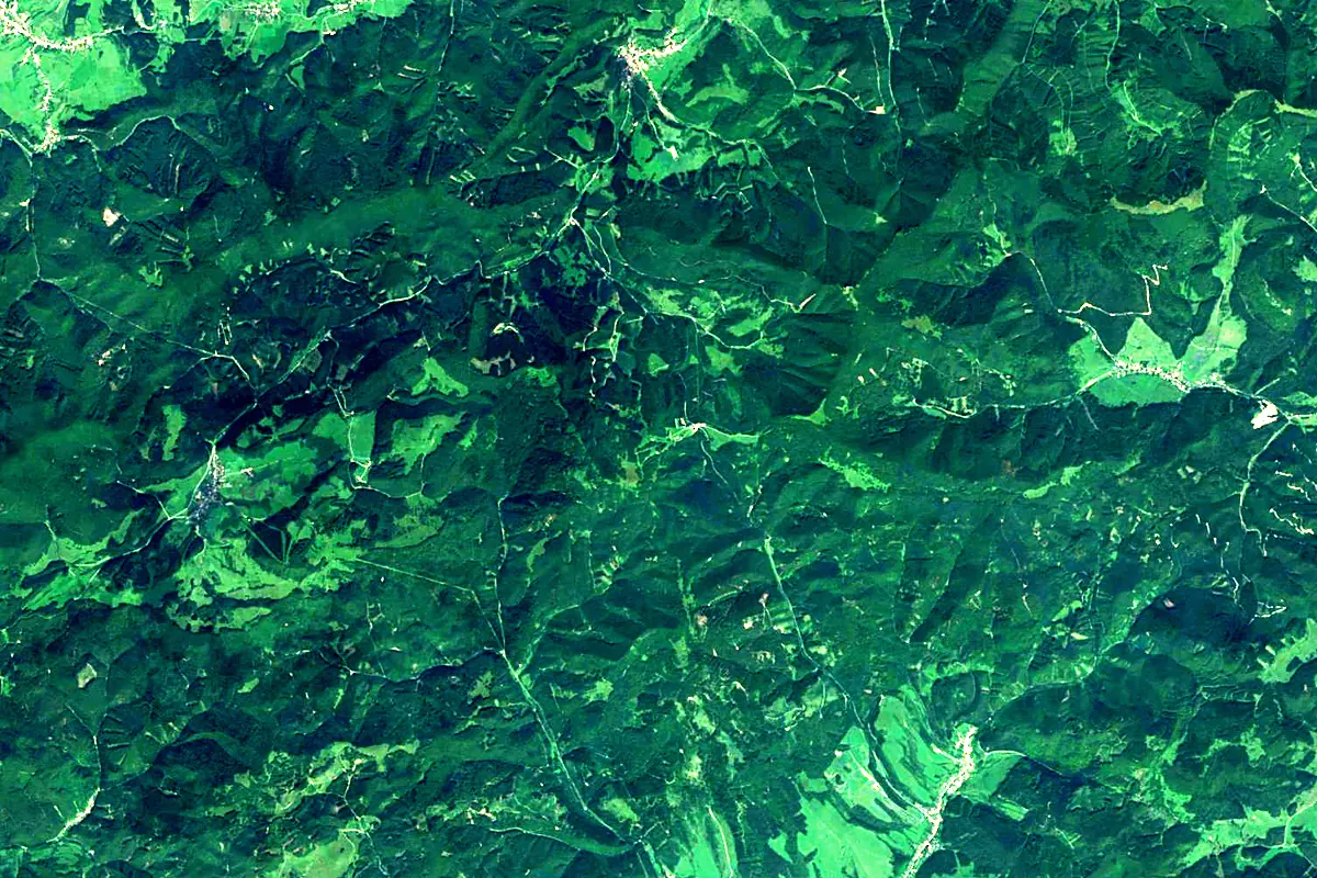Nitra: satellite view of the source