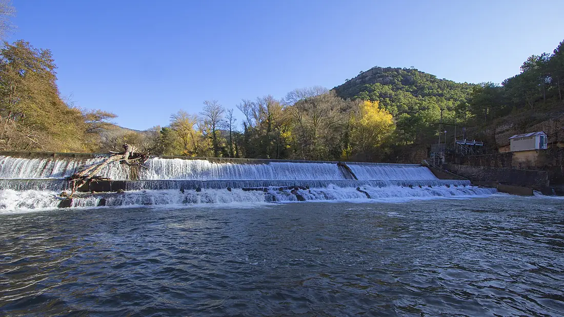 CH Sossís, presa des de la Noguera