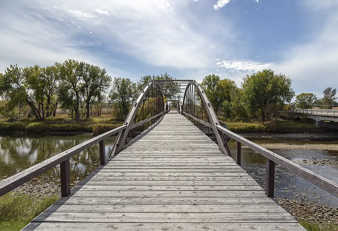 North Platte River bowstring truss bridge WY2