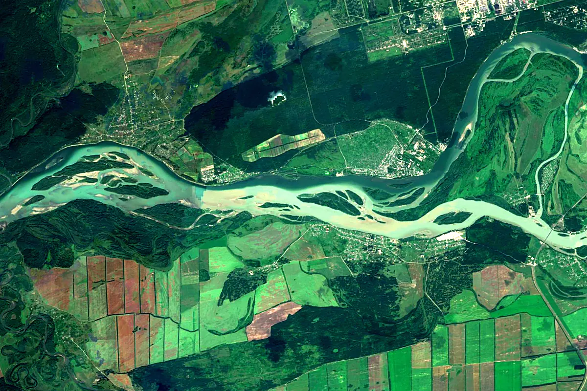 Ob: satellite view of the source