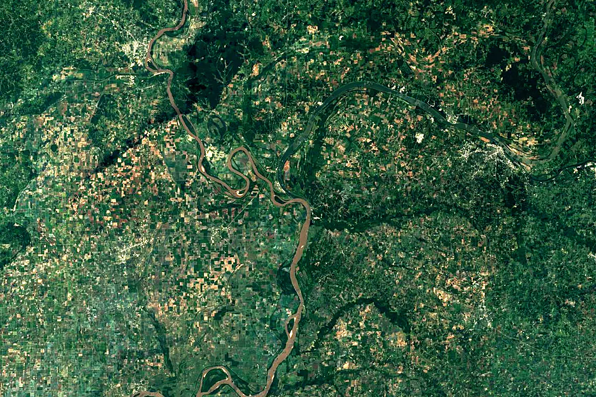 Ohio River: satellite view of the mouth