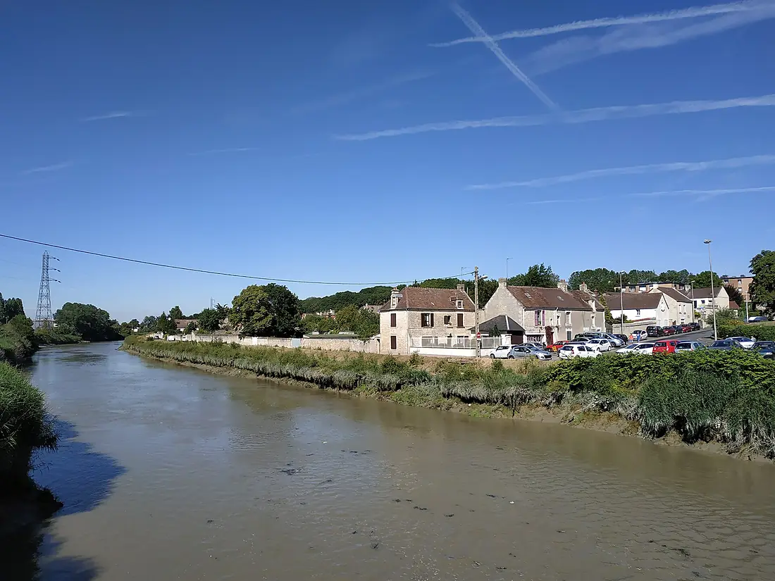 Colombelles village orne