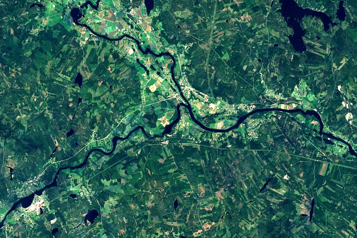 Österdal River: satellite view of the mouth