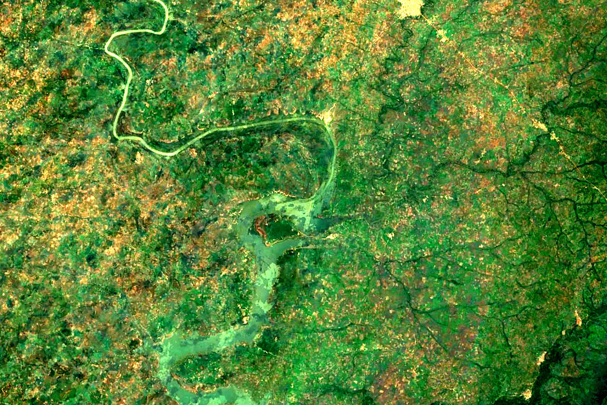 Oti River: satellite view of the mouth