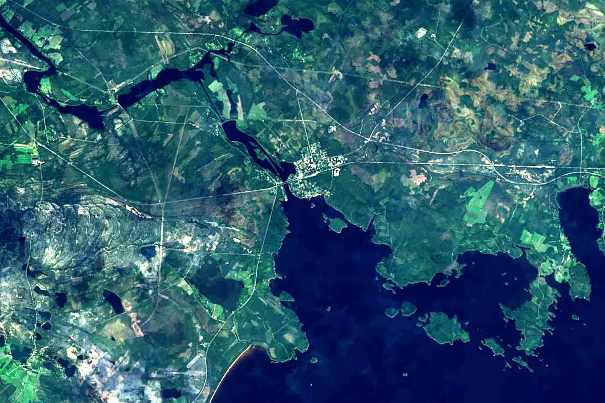 Oulujoki: satellite view of the source