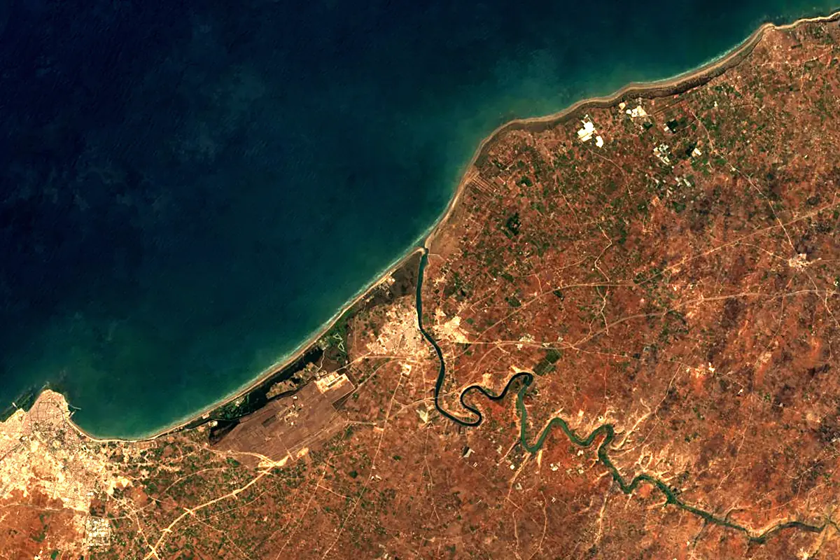 Oum Er-Rbia River: satellite view of the mouth
