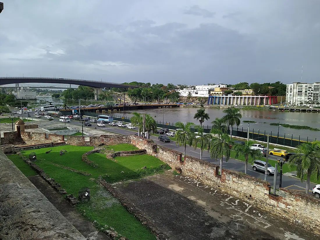 Rio Ozama desde el Alcázar de Colón vista norte