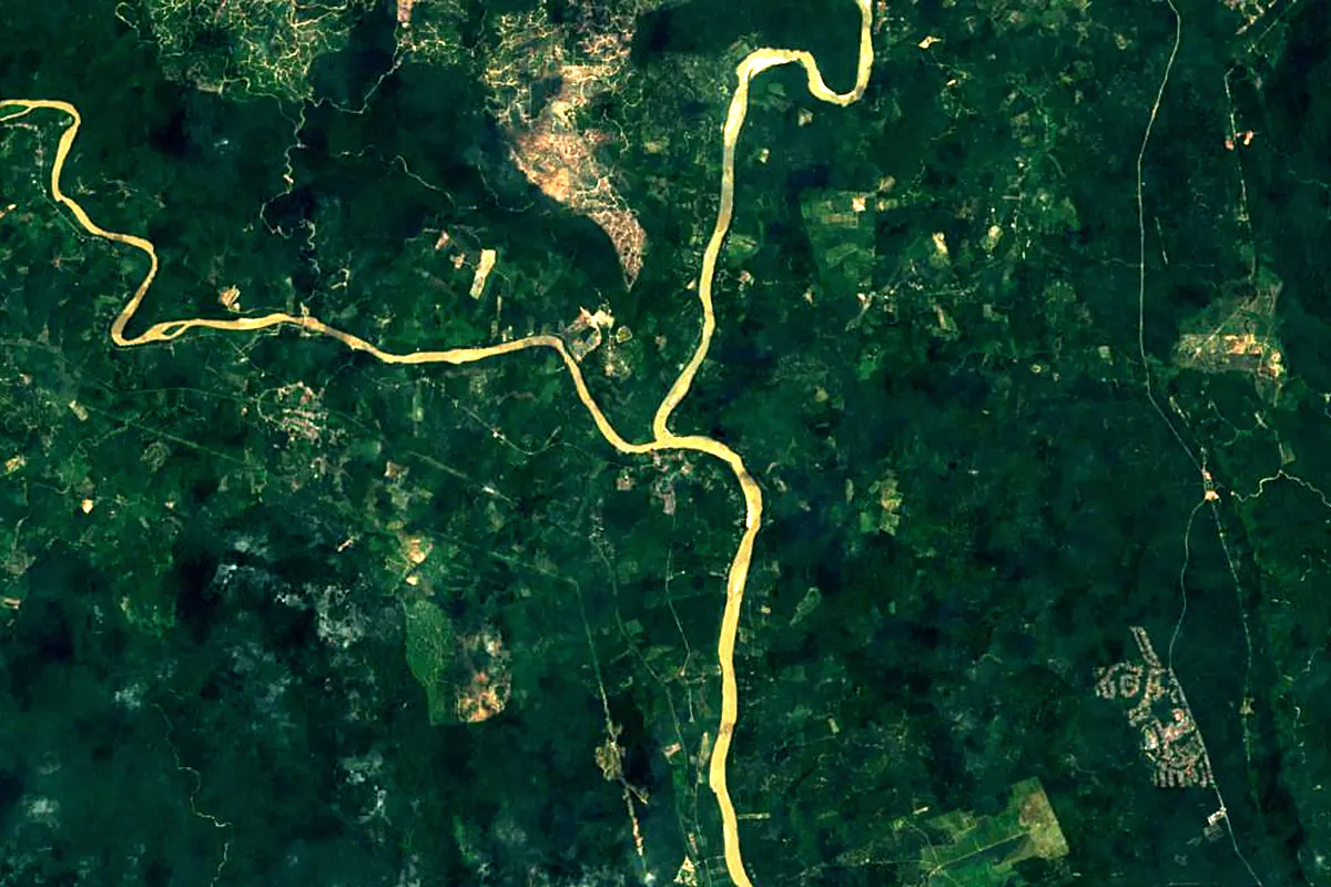 Pahang River: satellite view of the source