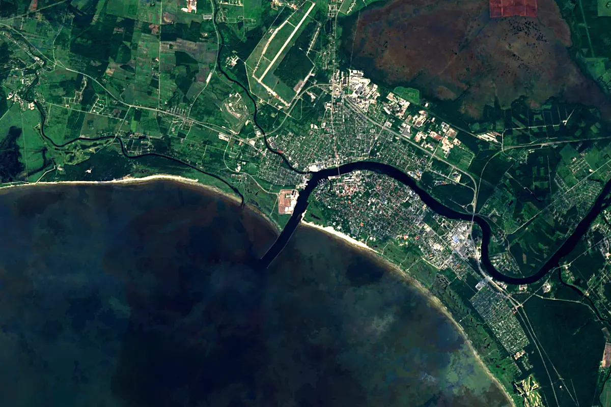 Pärnu River: satellite view of the mouth