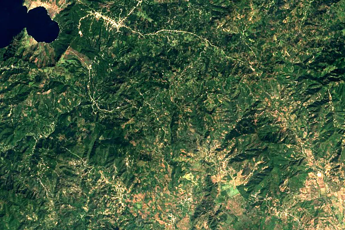 Paz River: satellite view of the source